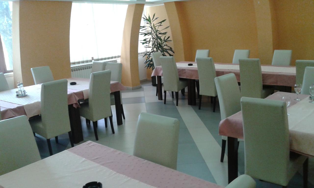 Motel Park Rogatica Экстерьер фото