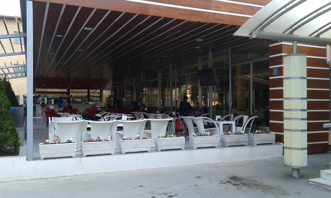 Motel Park Rogatica Экстерьер фото